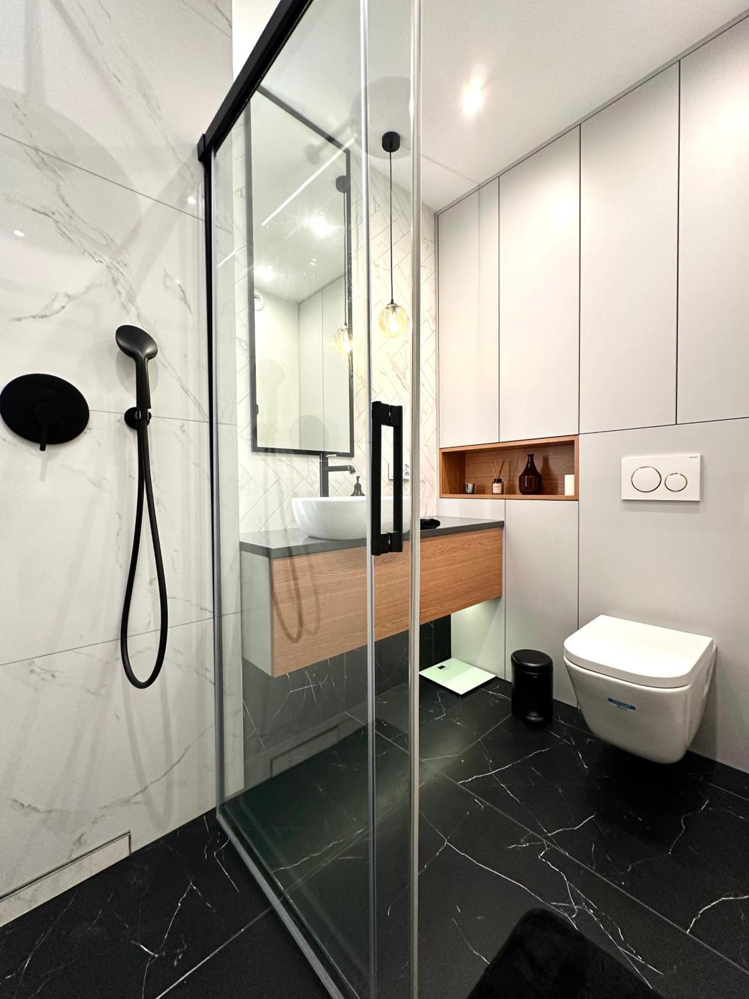 Apartment Mieszczanska 25 - Self Check-in 20h - Parking & Lift